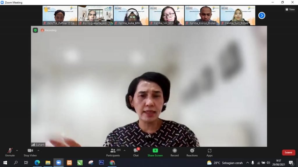 Sekjend Kemendikbud Ristek : Mahasiswa Pascasarjana Harus Bertanggungjawab Secara Moral dan Intelektual Ir.Suharti,M.A.,Ph.D, Sekretaris Jenderal Kemendikbud