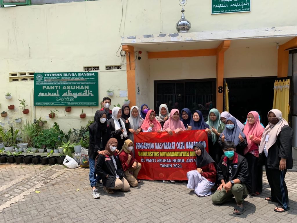 Sederet Program Mahasiswa PMM, Mulai Edukasi Kesehatan hingga Konsep Go Green Mahasiswa PMM UMM lakukan sederet program di Panti Asuhan Nurul Abyadh