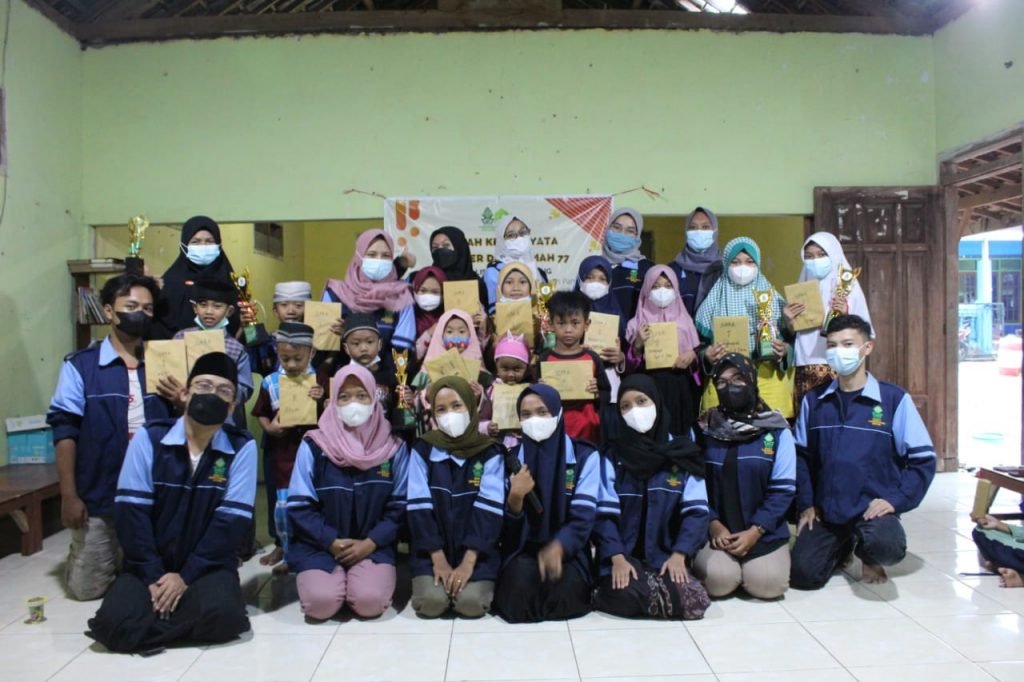 Mahasiswa KKN UIN Walisongo Gelar Festival Hari Santri Nasional di Gondoriyo