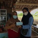 Kelompok 41 KKN UIN Walisongo Bagikan Masker Gratis