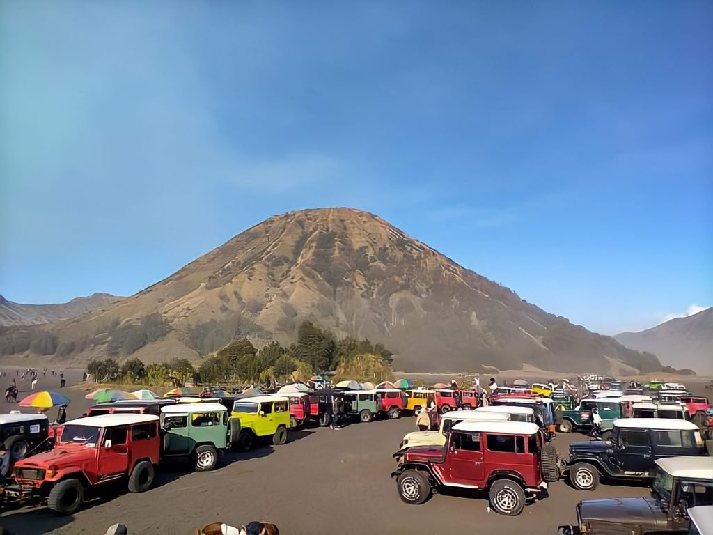 Sempat Dibuka, Kawasan Wisata Bromo Ditutup hingga Waktu yang Tidak Ditentukan Kawasan wisata Bromo, foto: Remini
