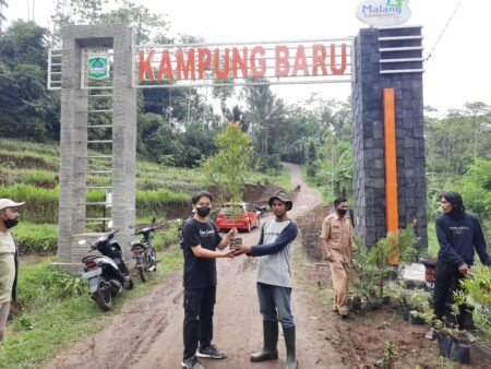 KKNT Mbkm FH Unikama, Peduli Ketahanan Pangan Masyarakat Bagelan (Tanam Apotik Hidup Syzygium Oleina) kknt unikama fakultas hukum