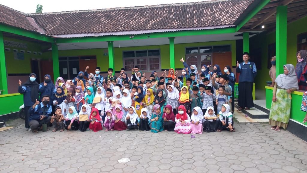 Meriahkan Hari Santri, Mahasiswa UIN Walisongo Gelar Perlombaan