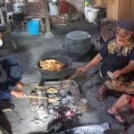 Kunjungi Produksi Kerupuk Ketan, Mahasiswa UIN Walisongo Peroleh Segudang Ilmu