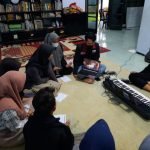 Lestarikan Lagu Daerah, PMM UMM Beri Latihan Bernyanyi