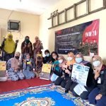 Program Edukatif, Mahasiswa Pmm Umm Latih Warga Buat Teh Herbal