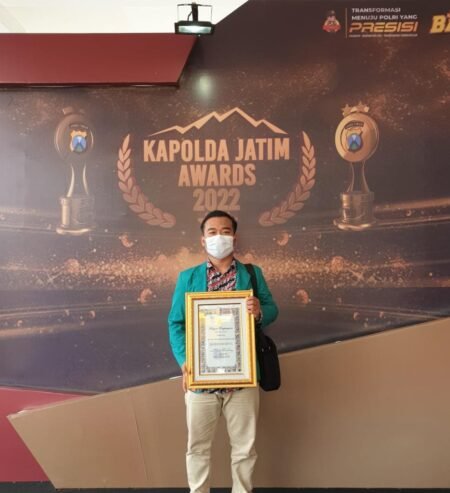 Koordinator BEM Nusantara Jatim Sabet Penghargaan Kapolda Jatim Award 2022