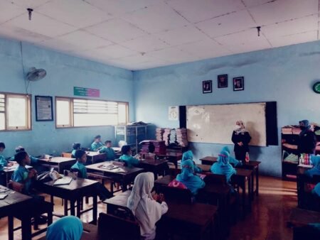 Gunakan Metode Kreatif, Mahasiswa PMM UMM Kenalkan Budaya Majapahit Kepada Anak