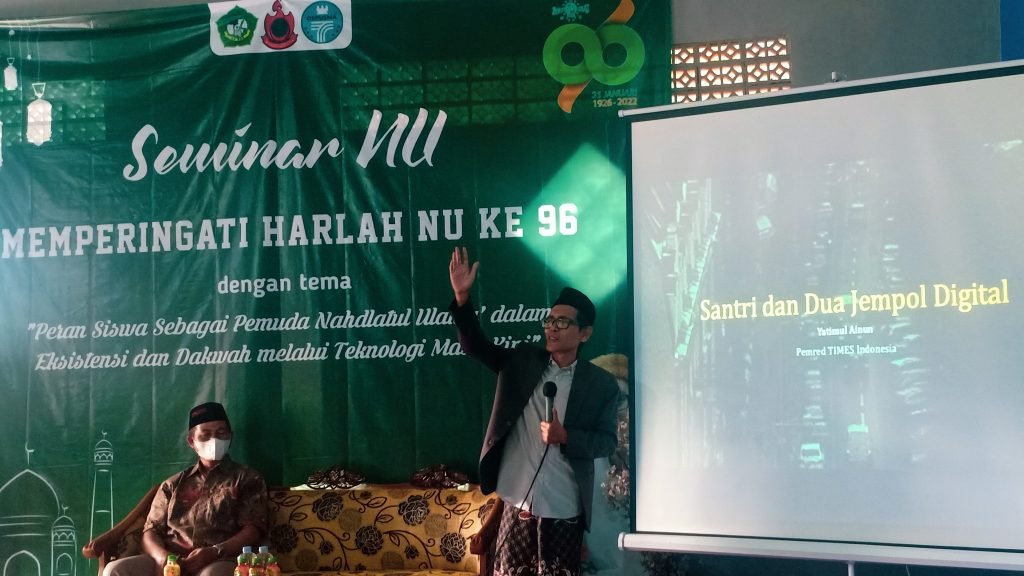 Osis SMA An Nur Gelar Seminar, Dorong Generasi Muda NU Kuasai Teknologi Yatimul Ainun saat mengisi seminar yang diselenggarakan oleh SMA An Nur