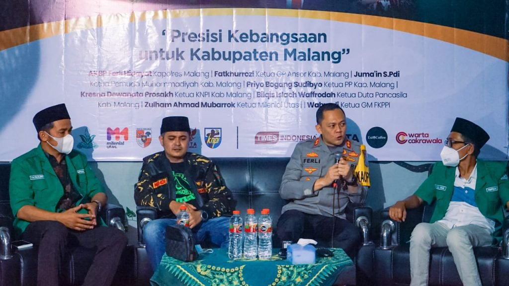 Kapolres Malang AKBP Ferli Hidayat, Kemajemukan di Indonesia Harus Dirawat Kapolres Malang AKBP Ferli Hidayat dalam silaturahmi bersama OKP Kabupaten Malang