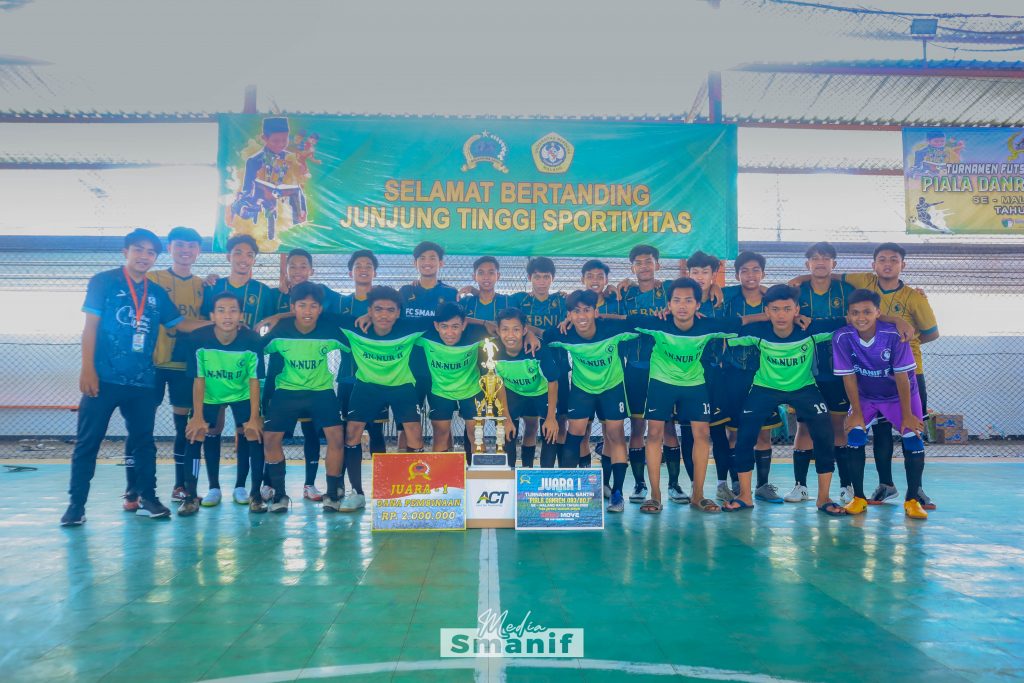An Nur 2 Taklukan Turnamen Futsal Antara Pondok Pesantren Se-Malang Raya Tim futsal SMA An Nur yang mewakili Pondok Pesantren An Nur 2 Al Murtadho Bululawang merajai turnamen Futsal Santri Piala Danremm 083/BDJ se-Malang Raya