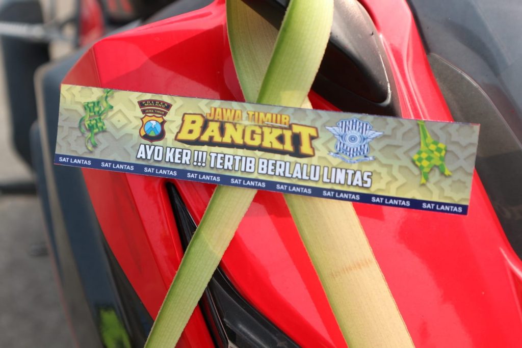 Melanggar Lalu Lintas di Kabupaten Malang Bakal Ditandai Janur Kuning Satlantas Polres Malang lakukan Sosialisasi 'Serangan Janur Kuning" jelang operasi Terpusat Ketupat Semeru 2022