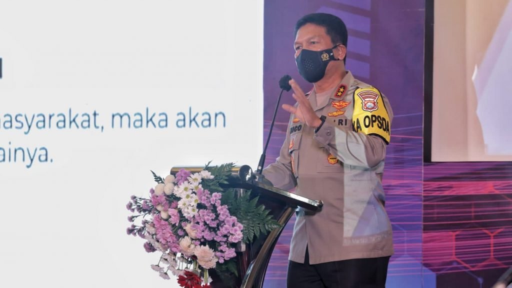 Kapolda Jatim Resmi Canangkan Binmas Reborn Presisi Semeru Kapolda Jawa Timur Irjen Pol Nico Afinta menghadiri kegiatan Pembulatan Paket Latihan Peningkatan Kemampuan (Latkatpuan) Gelombang I Fungsi Binmas dan Pencanangan Binmas Reborn Presisi Semeru