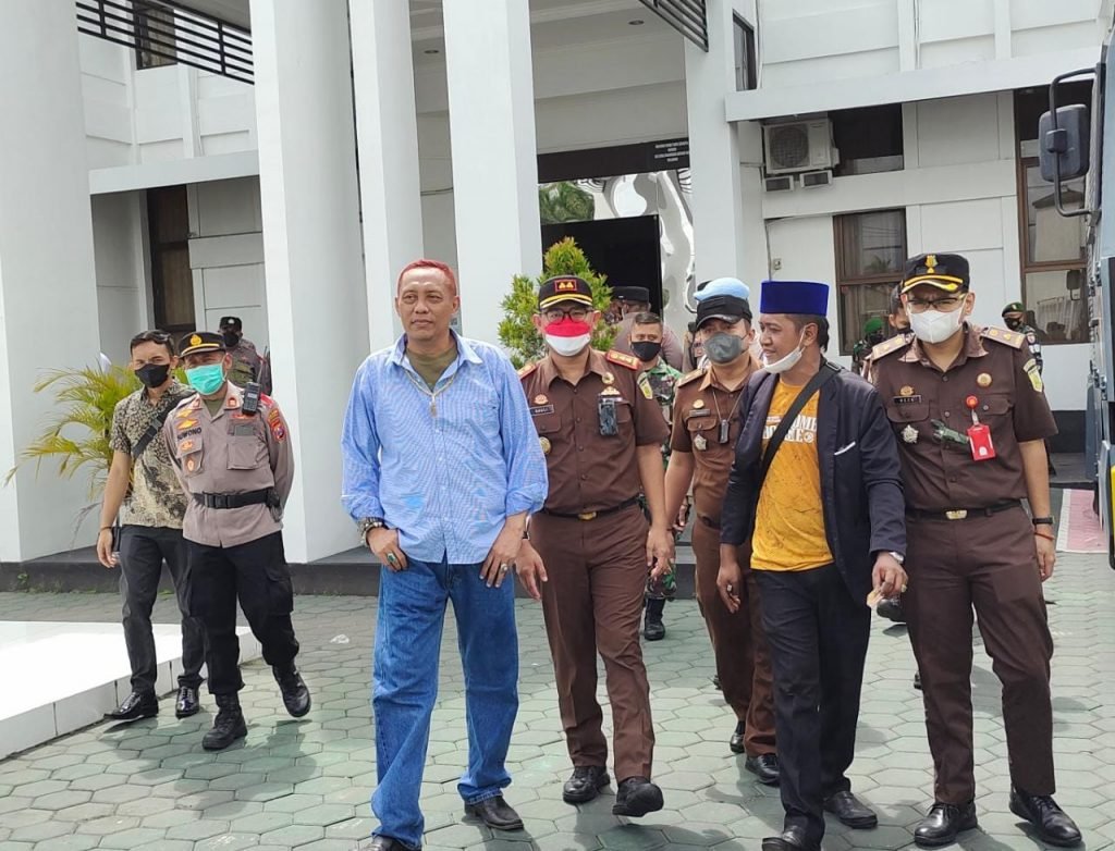 Tanggapi Aksi Unjuk Rasa, Ini Kata Kejari Situbondo Soal Dugaan Rekayasa UKL-UPL Kejari Situbondo memberikan tanggapan atas aksi unjuk rasa masyarakat yang tergabung dalam Ikatan Masyarakat Situbondo Anti Korupsi (IMSAK)