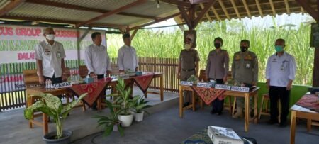 Tingkatkan Keamanan, Kanit Binmas Polsek Kromengan Gelar Focus Group Discussion (FGD)