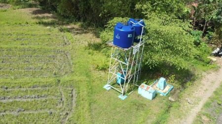 Permudah Akses Air, Ganjar Bantu 6 Sumur Bor di Wonogiri Salah satu sumur bor yang diberikan oleh Gubernur Jawa Tengah Ganjar Pranowo untuk warga Wonogiri