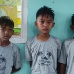 Tiga Anak Terlantar di Wisata Pulau Merah Diserahkan pada Orang Tuanya