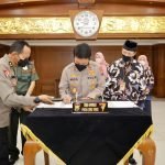 Wujudkan Senegitas, Polda Jatim Teken MOU dengan Universitas Wijaya Kusuma dan Perum Perhutani Divre