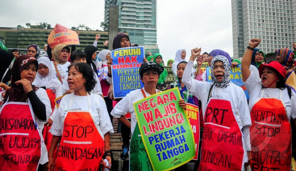 Urgensi Pengesahan RUU PPRT, Pekerja Rumah Tangga Bukan Pembantu Ilustrasi Pekeja rumah tangga (PRT) atau lebih umum disebut dengan istilah asisten umah tangga (ART) / Liputan6