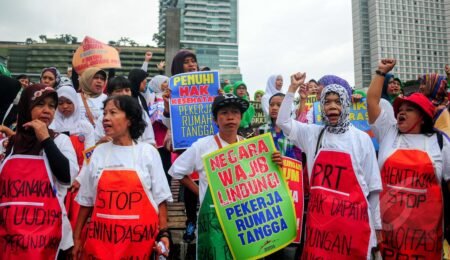 Urgensi Pengesahan RUU PPRT, Pekerja Rumah Tangga Bukan Pembantu Ilustrasi Pekeja rumah tangga (PRT) atau lebih umum disebut dengan istilah asisten umah tangga (ART) / Liputan6