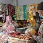 Lakukan Patroli, Polsek Bululawang Pantau Stok Sembako di Pasar