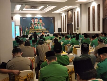 Jelang Tahun Politik, Ketua PW Ansor Instruksikan Jatim Satu Komando Rakor Internal PW GP Ansor Jatim yang digelar di Hotel Santika Gresik Minggu (11/6).