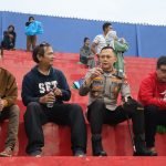 Kapolres Malang Duduk Bareng Suporter Saksikan Laga Piala Presiden 2022