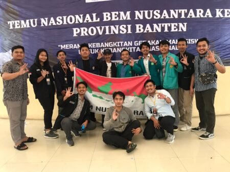 Mahendra Resmi Menjabat Sekretaris Pusat BEM Nusantara 2022/2023 Mahendra dari IAIN Palopo resmi dipercaya Ahmad Faruuq untuk mendampinginya sebagai sekretaris pusat (Sekpus) BEM Nusantara (BEMNus) periode 2022-2023