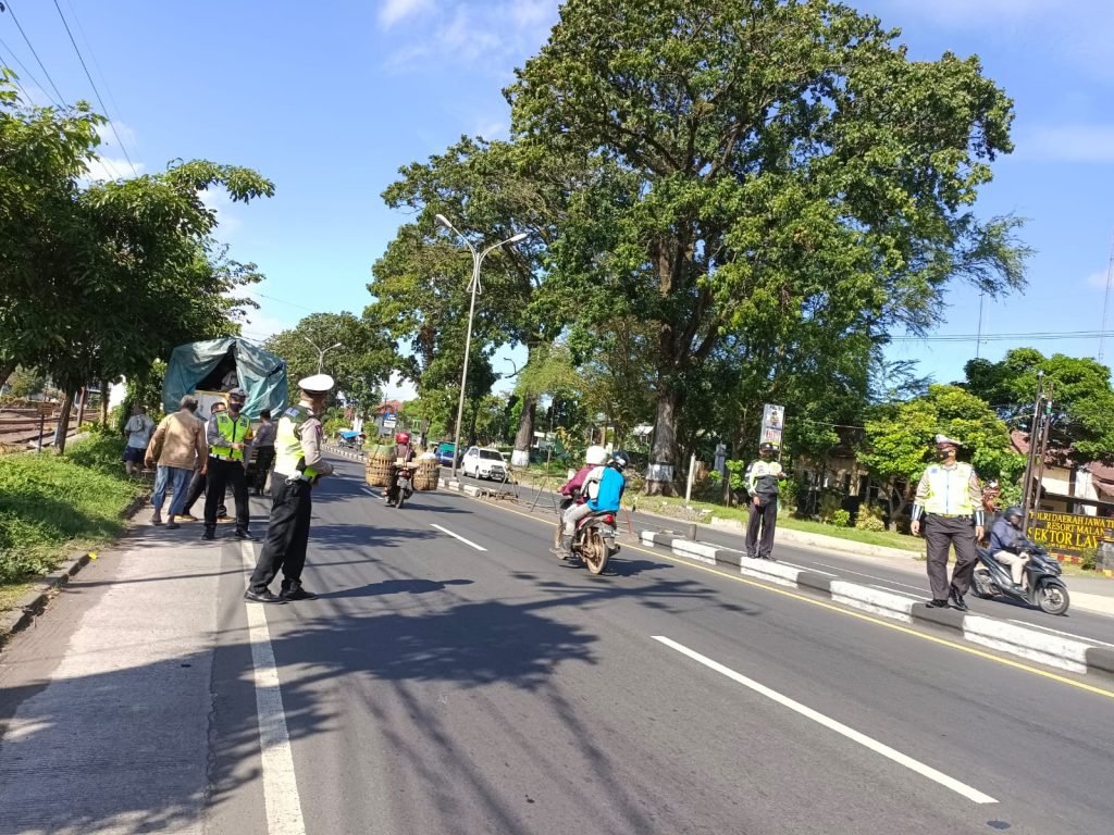 Ops Patuh Semeru 2022, Polres Malang: Pakai Sandal Jepit Tidak Ada Teguran atau Tilang Anggota Polres Malang dalam Ops Patuh Semeru 2022