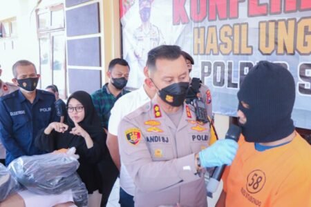Polres Situbondo Berhasil Ungkap Kasus Pembunuhan Sopir Truk Konferensi pers pengungkapan kasus pembunuhan sopir truk