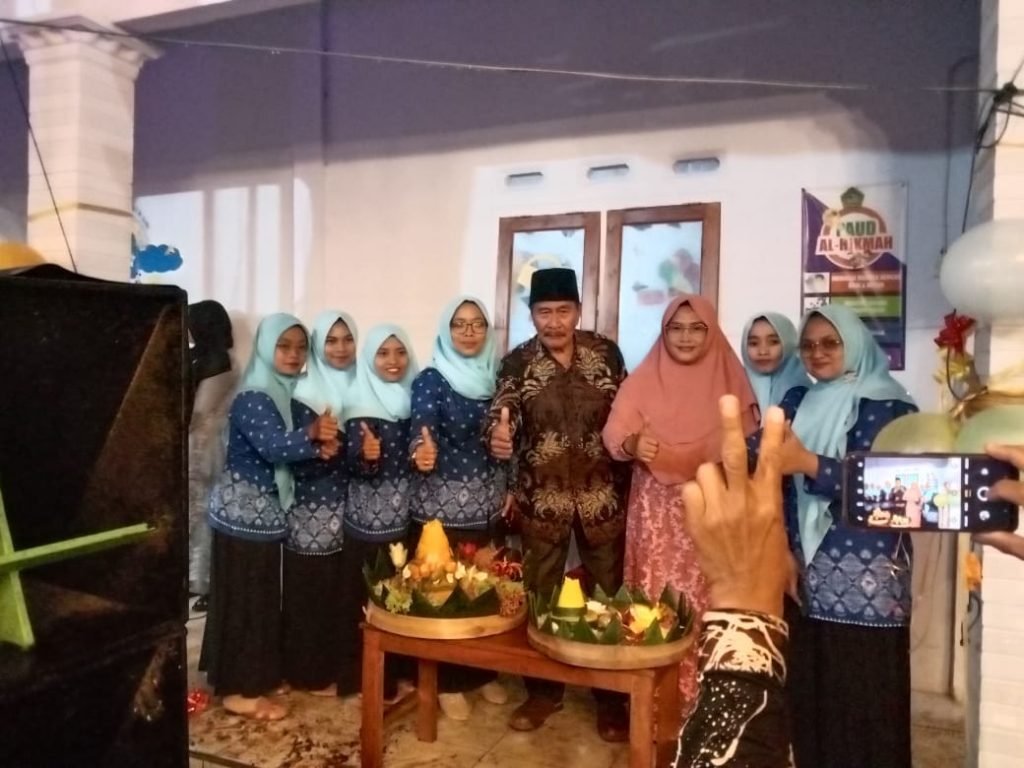 Resmikan Gedung Baru, PAUD Al Hikmah Amadanom Dampit Komitmen Cetak Generasi Unggul Peresmian gedung baru dan wisuda PAUD Al-Hikmah Amadanom Dampit