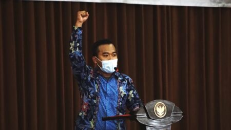 Draf RKUHP dan Krisis Kepercayaan Masyarakat Pada Hukum Ahmad Faruuq - Koordinator Pusat BEM Nusantara