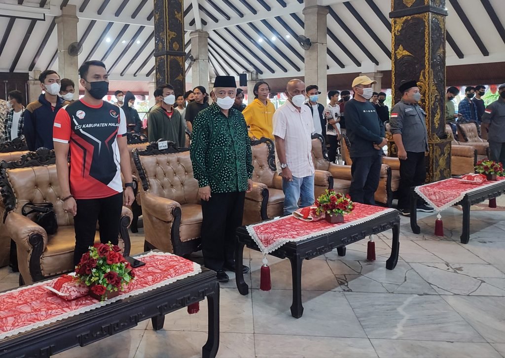 ESI Kabupaten Malang Resmi Membuka Esports Competition Road to Porprov Jatim 2022 Zulham A Mubarrok, Ketua Umum ESI Kabupaten Malang, H.M Sanusi, Bupati Malang dalam pembukaan Esports Competition Road to Porprov Jatim