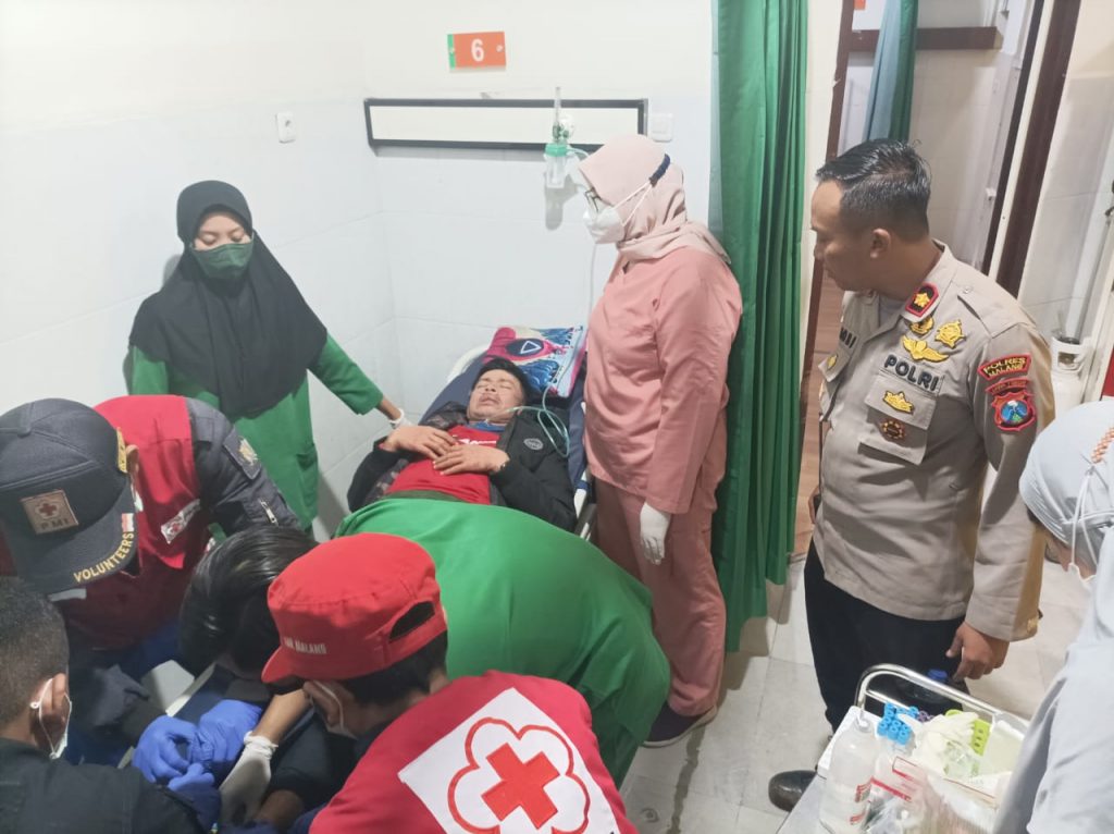 Peserta Lari Lintas Alam yang Sempat Hilang di Arjuno Berhasil Ditemukan Selamat Penanganan Peserta lari lintas alam Mantra Summits Challenge 2022, Yurbianto Basri (46), yang sempat hilang di kawasan Gunung Arjuno, Jawa Timur
