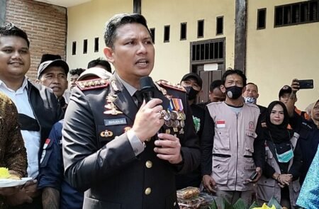 Warga Kota Malang, Kapolres Janjikan Reward Pengguna Aplikasi Jogo Malang Kapolresta Malang Kota Kombes Pol Budi Hermanto