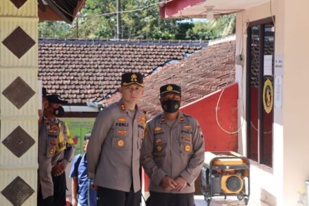 Cek Kesiapan, Kapolres Malang Lakukan Kunker ke Polsek Sumawe Kunker Kapolres Malang ke Polsek Sumbermanjing Wetan