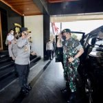 Kapolda Jatim Sambut Hangat Kunjungan Kehormatan Panglima Divisi Infanteri 2/Kostrad