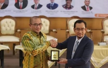 Ketua KPU: Kampanye di Lingkungan Kampus Diperbolehkan Ketua Komisi Pemilihan Umum (KPU) RI Hasyim Asy'ari di Kampus Universitas Brawijaya Malang