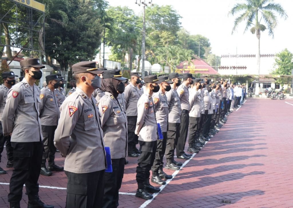 Survei LSI, Kepercayaan Masyarakat terhadap Polri Tinggi Ilustrasi Kepolisian Negara Republik Indonesia (Polri) menjadi lembaga penegak hukum di Indonesia dengan tingkat kepercayaan publik tertinggi.