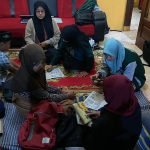Mahasiswa KKN Unira Adakan Bimbel Bantu Anak Desa Ngasem