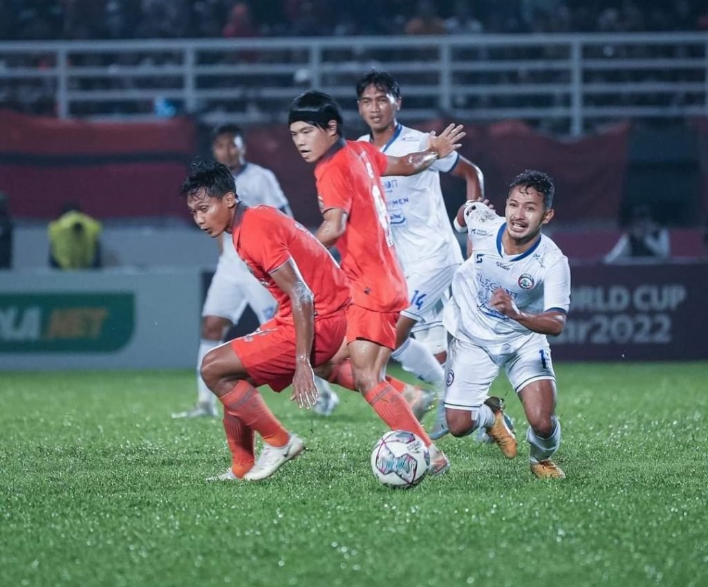 Kalahkan Borneo FC, Arema FC Bawa Pulang Juara Piala Presiden 2022 Bermain di Stadion Segiri, Samarinda, Arema FC menahan imbang 0-0 Borneo FC pada Minggu (17/7/2022)