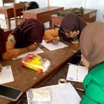 Pelatihan Hena Art Ala Mahasiswa KKN-T Unira Malang