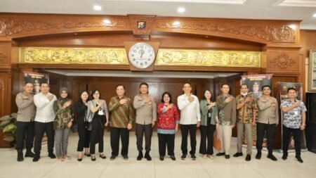 Terima Kunjungan Tim Kompolnas RI, Ini Dia Harapan Kapolda Jatim Polda Jawa Timur merima kunjungan kerja Kompolnas RI