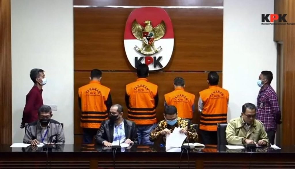 Rektor Unila Terjaring OTT KPK Terkait Suap Penerimaan Mahasiswa Baru Press conference Komisi Pemberantasan Korupsi (KPK) dalam dugaan tindak korupsi penerimaan mahasiswa baru / tangkapan layar YouTube KPK RI