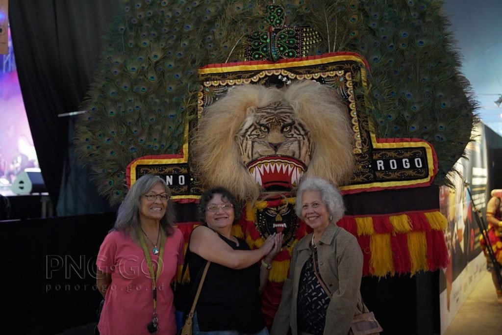 Mendunia, Reog Ponorogo Tampil Memukau di Ajang Festival Tong Tong Fair Belanda Reog Ponorogo tampil memukau di Festival Tong Tong Fair Marienfeld Den Haag Belanda / Kominfo Ponorogo