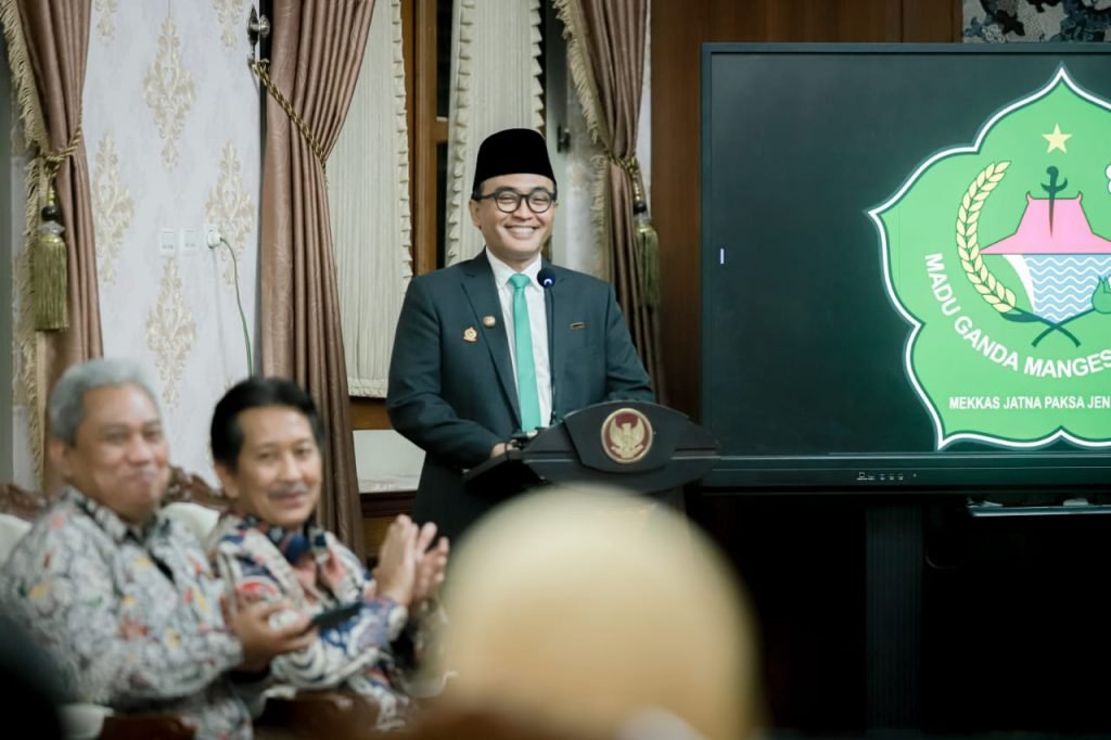 Bupati Pamekasan Minta Pejabat Di lingkungannya Tak Berjarak dengan Rakyat Bupati Pamekasan, Madura, Jawa Timur, Baddrut Tamam / dok. Kominfo pamekasan