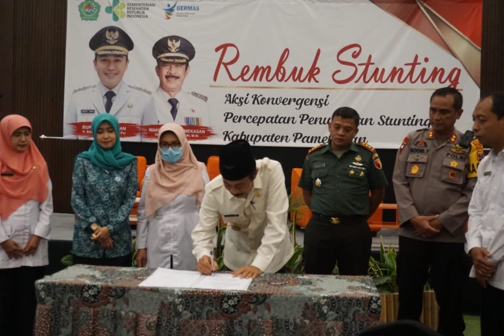 Tekan Angka Stunting, Dinkes Pamekasan Lakukan Rembuk Stunting Pemkab Pamekasan- Dinas Kesehatan (Dinkes) Kabupaten Pamekasan, Madura, Jawa Timur menggelar rembuk stunting di Azana Hotel Jalan Jokotole Pamekasan, rabu (21/9/2022) / dok. Pemkab Pamekasan