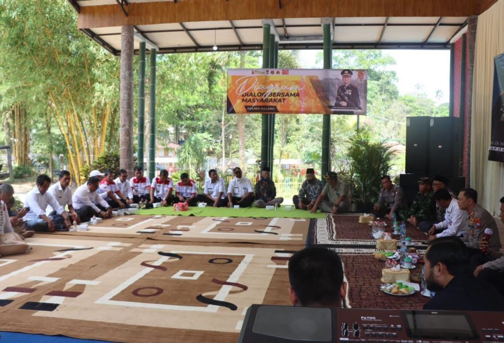 Melalui ‘DIAGRAM’, Kapolres Malang Bangun Komunikasi dengan Elemen Masyarakat Kapolres Malang bangun komunikasi dengan elemen masyarakat melalui program Diagram / Humas Polres Malang