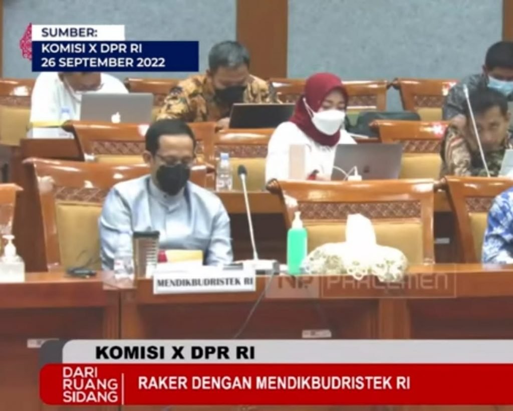 Shadow Organization Ala Nadiem Makarim, hingga Ngaku Salah Mendikbudristek Nadiem Makarim melakukan rapat bersama komisi X DPR RI