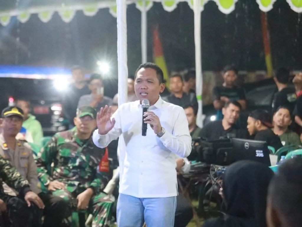 Miliki Potensi Wisata, Pemkab Lumajang Fasilitasi Informasi Center di Pronojiwo Bupati Lumajang, Thoriqul Haq menyampaikan sola potensi wisata di Pronojiwo / Kominfo-lmj/Fd
